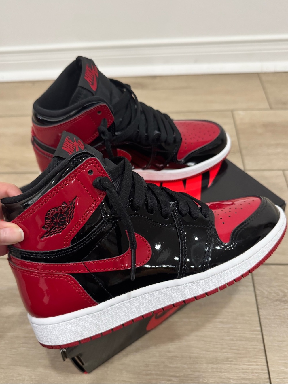 Air Jordan 1 Retro High OG Patent Bred